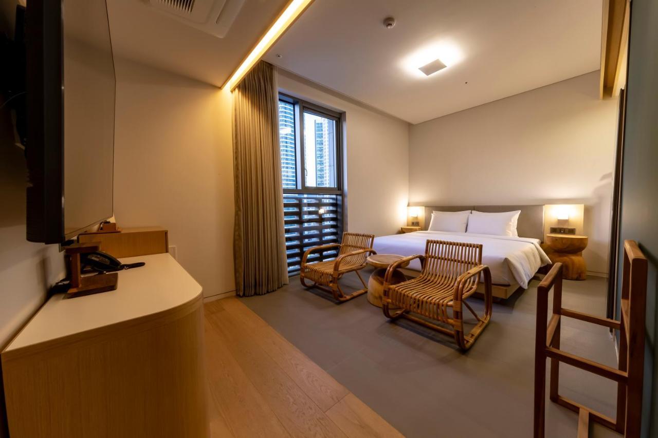 Hound Hotel Haeundae Signature Busan Esterno foto