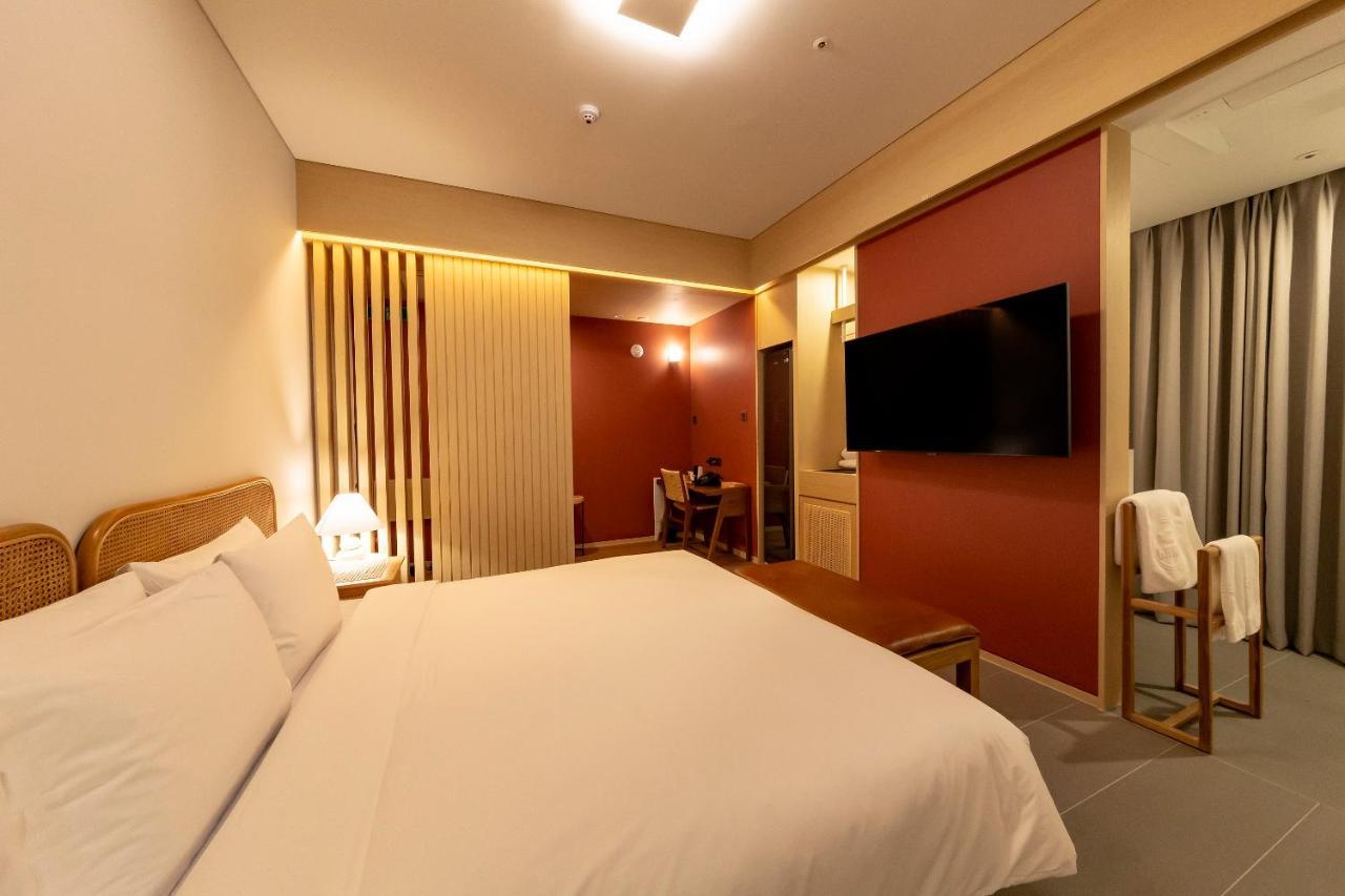 Hound Hotel Haeundae Signature Busan Esterno foto